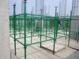 giàn giáo nêm đã được lắp đặt